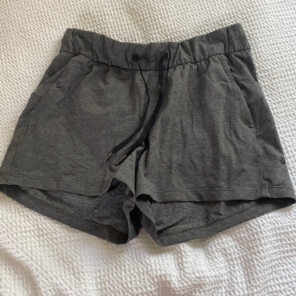Lululemon Grey On The Fly Short